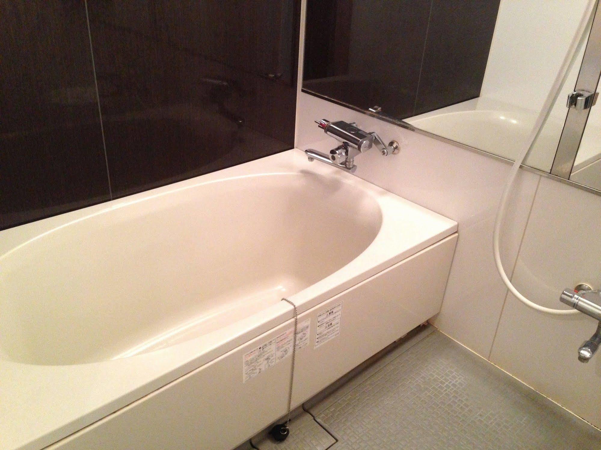 Uehonmachi Plaza Hotel (Adults Only) Osaka Exteriör bild