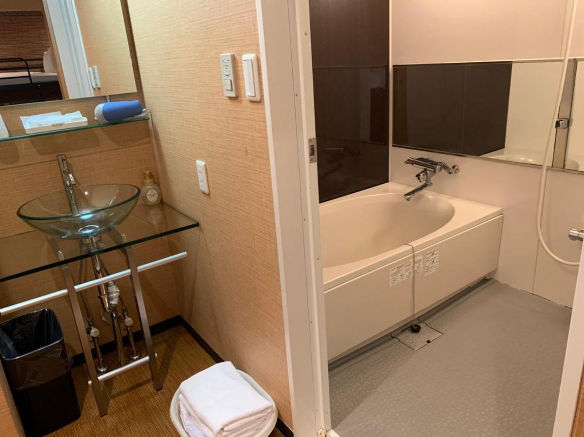 Uehonmachi Plaza Hotel (Adults Only) Osaka Exteriör bild